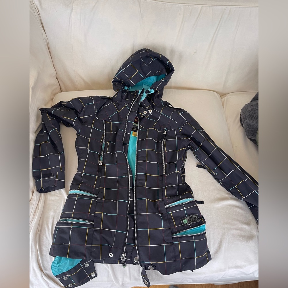 Burton xs ski/snowboarding jacket